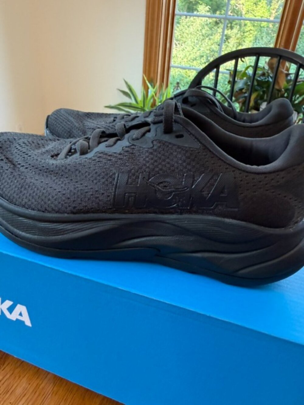 HOKA Rincon 4 Women's Running Shoes Size 7B Black 1155131 New in Box - Picture 4 of 8